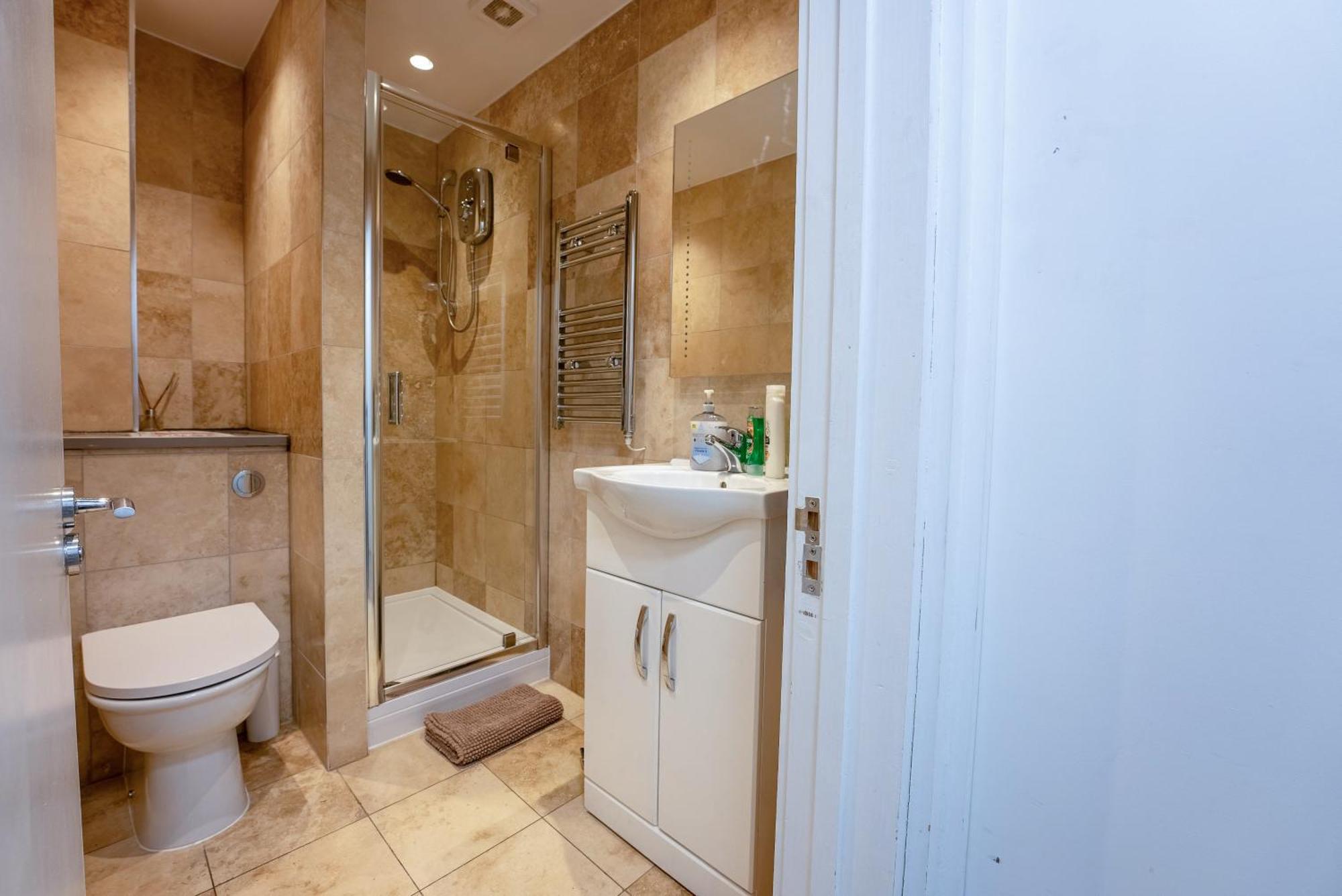 Home-Like 1-Br Flat In Victoria London Exterior photo