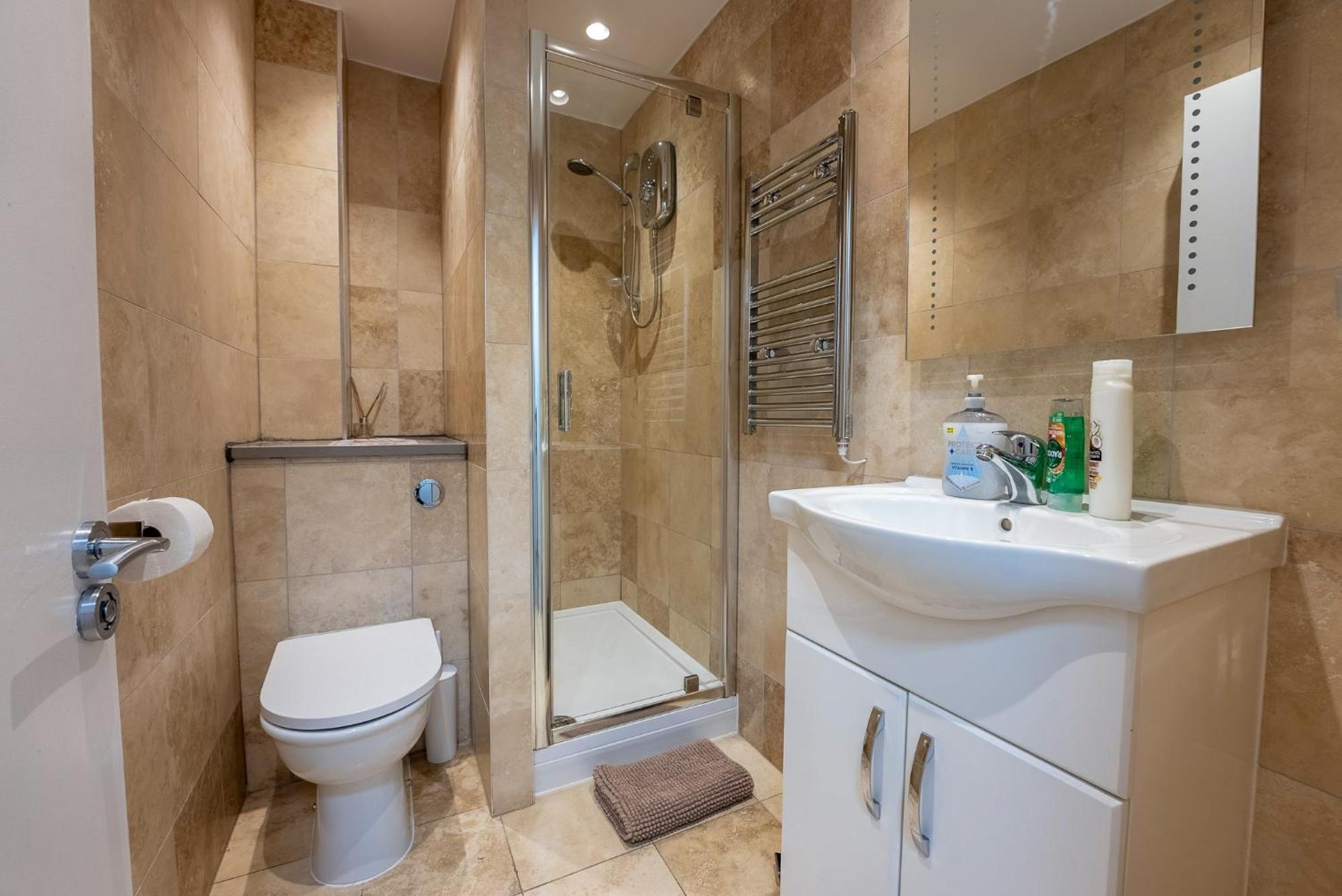 Home-Like 1-Br Flat In Victoria London Exterior photo