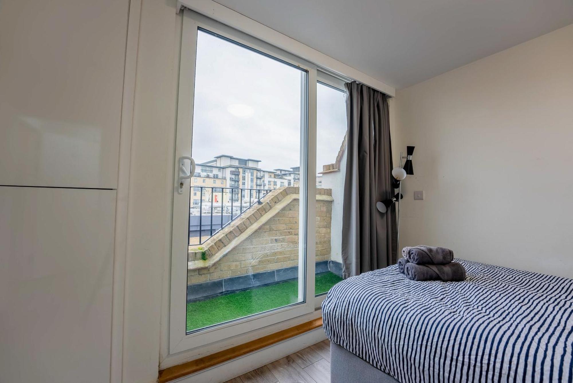 Home-Like 1-Br Flat In Victoria London Exterior photo