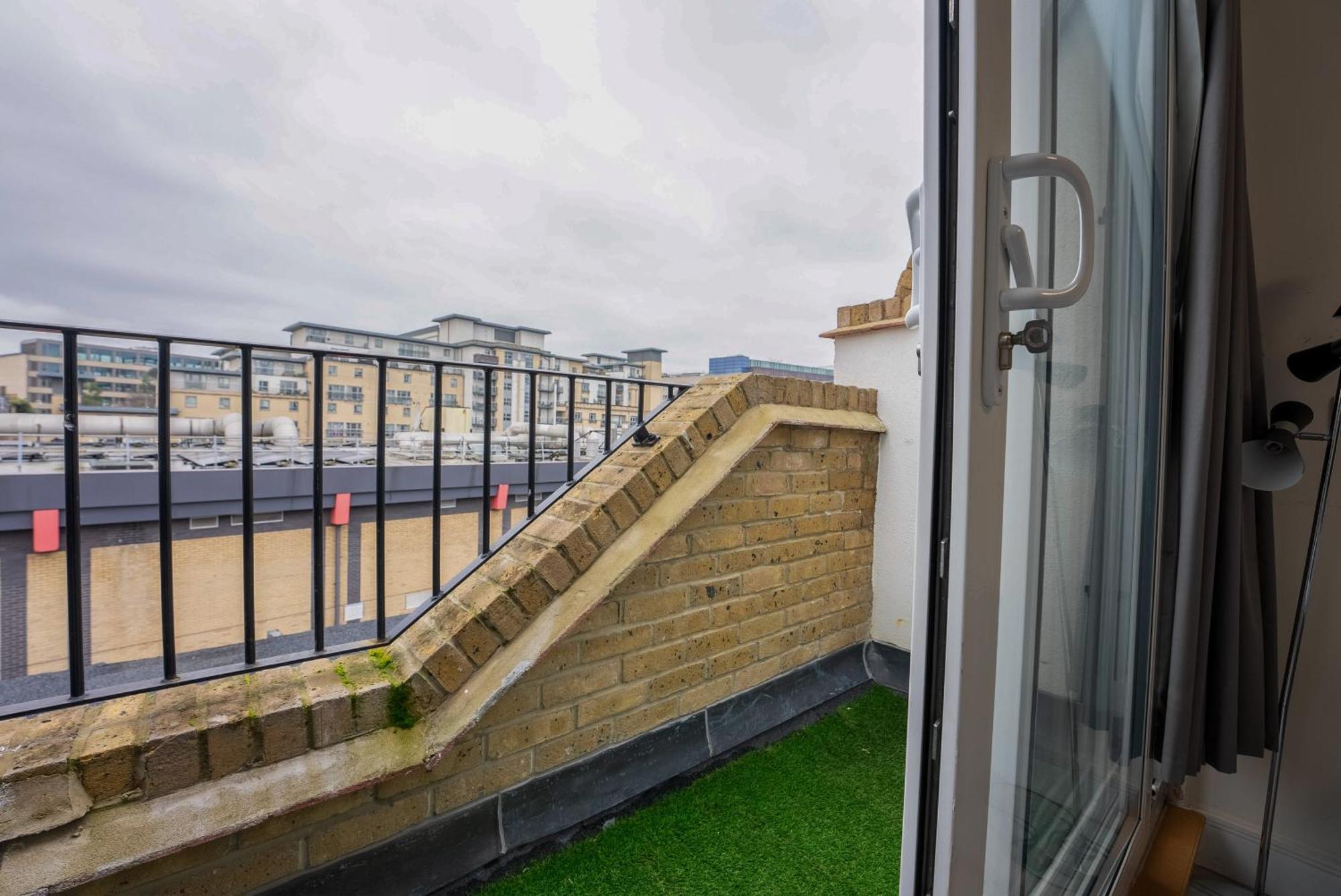 Home-Like 1-Br Flat In Victoria London Exterior photo
